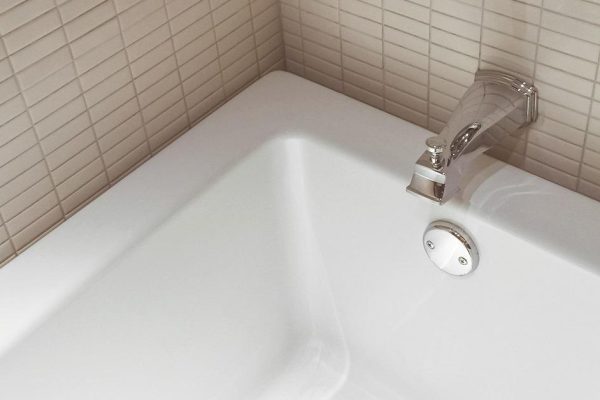 Как привести в порядок старую ванну