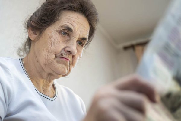 Почему не стоит читать новости целыми днями и как отучить себя от этой вредной привычки