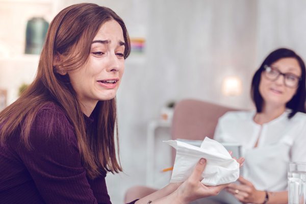 Моя жизнь после свадьбы превратилась в пылающий ад, нет сил, как выжить