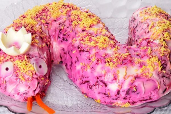 В этом году твердо решила, что не буду готовить на Новый год стандартный набор блюд, только что-то простое и оригинальное