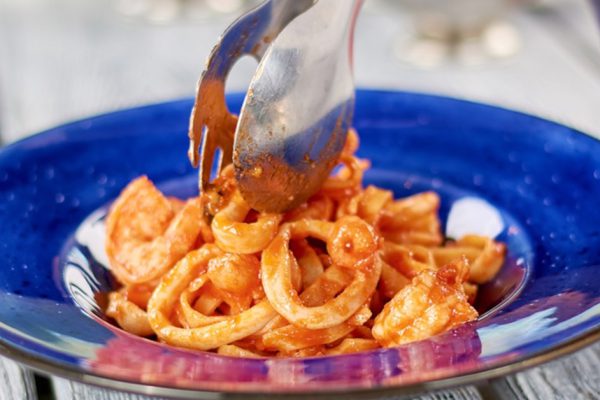 Как готовят кальмаров в банке