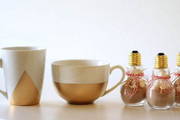 Оригинальный декор из лампочек своими руками. Загляденье, да и только!