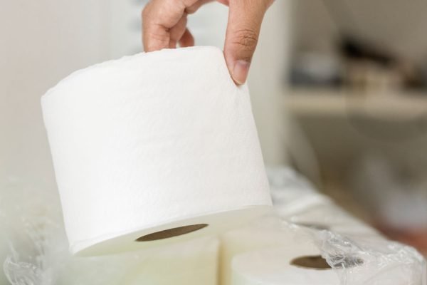 Покупая туалетную бумагу, обращаю внимание на одну деталь, и ты тоже начнешь так делать