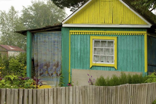 Подарили дочке на совершеннолетие бэушную дачу, что мы сделали перво-наперво, оказавшись там