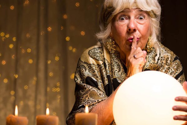 Провидица огласила список дел, недопустимых после захода солнца