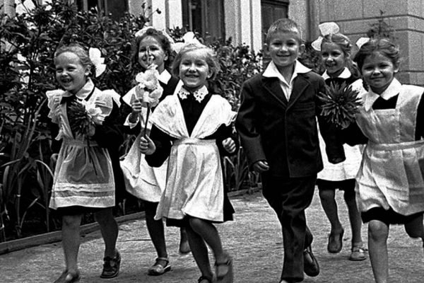 Что не разрешали делать в советской школе и в чём была причина столь строгих запретов