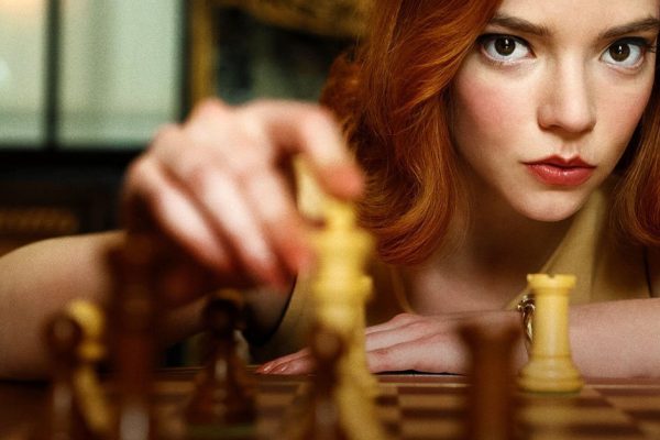 Сериалы и фильмы не на один раз, с которыми холодные выходные превратятся в оазис уюта и тепла