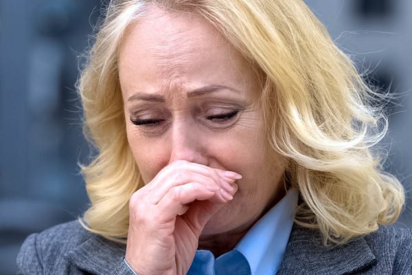 Подруга пришла ко мне вся в слезах, я уж думала, что жених ее обидел, но всё оказалось не так