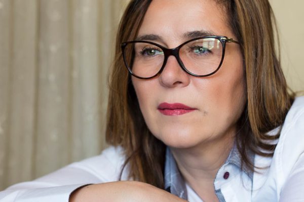 Мои золотые годы уже давно позади, и вот внезапно я получила предложение о замужестве, но не спешу давать ответ