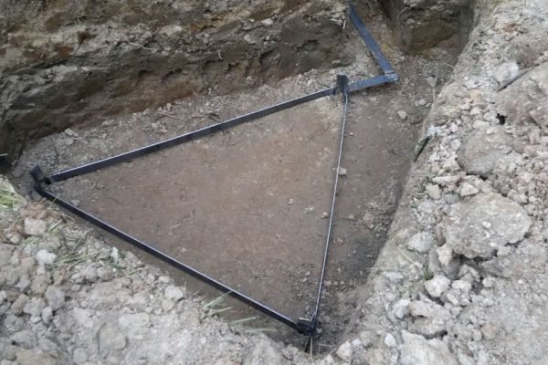 Инженер просветил, отчего заземление на даче делают в форме треугольника