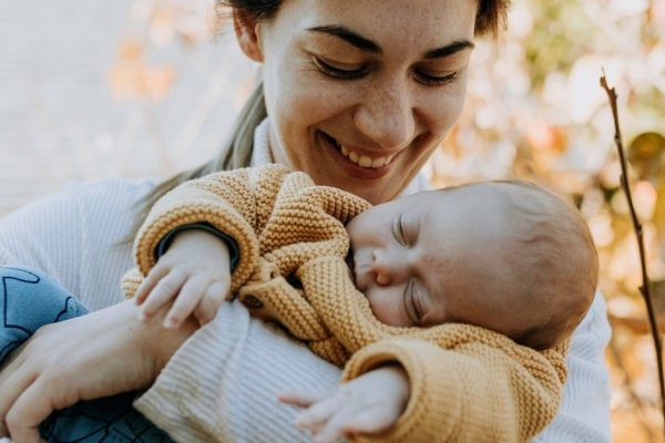 Рай находится под ногами матери, потому вовремя прикрой рот, если собираешься осудить маму