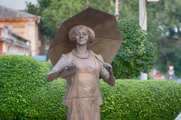 Monument to Faina Ranevskaya, one of the greatest actress. Taganrog, Russia.