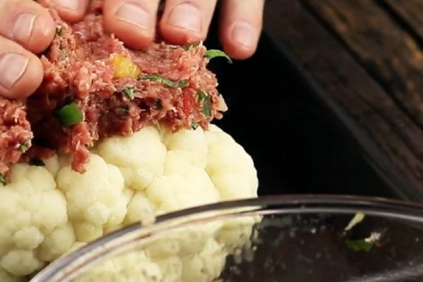 Как запечь цветную капусту с фаршем