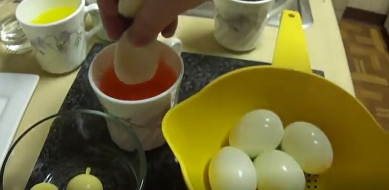 цветные яйца