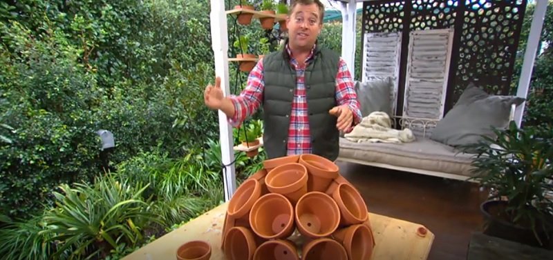 многоуровневая цветочная клумба