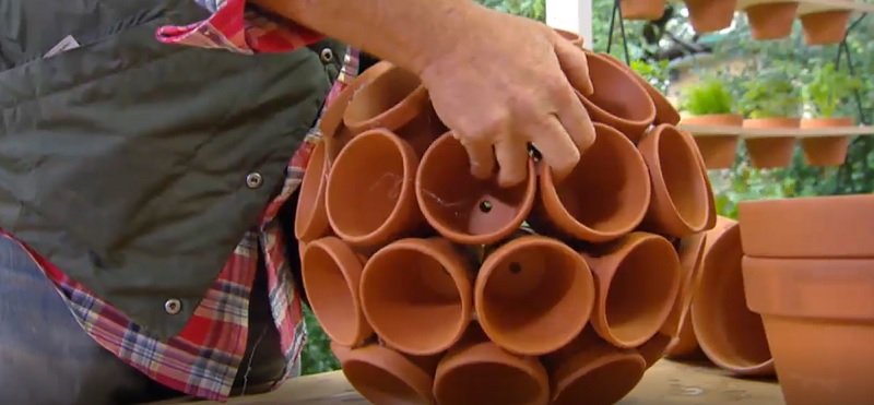 многоуровневая цветочная клумба