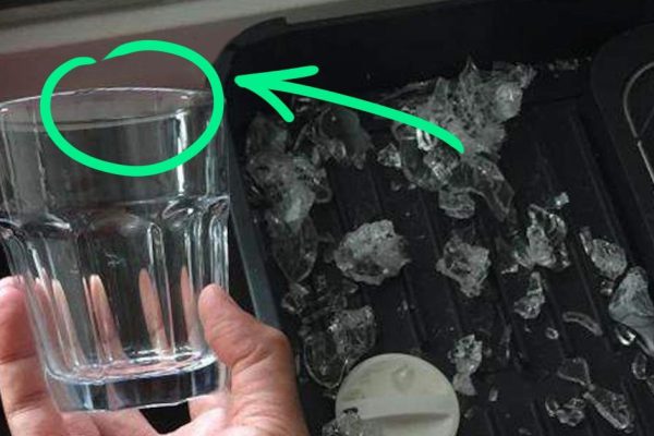 Сестра взяла в руки граненый стакан и превратила его в маленький шедевр!