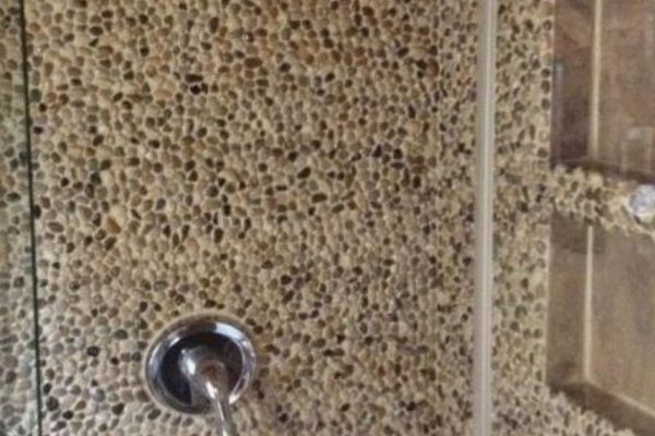 Супруги нашли удивительный способ преобразить душевую кабину! Шикарно, и точка.