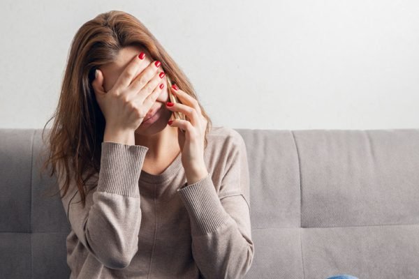 Родители позвали в гости моего жениха, стали бестактно расспрашивать его обо всём, а после позвали меня на серьезный разговор