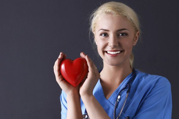 12 мая мы почитаем тяжелый труд медицинских сестер, хочется целовать руки этим стойким людям