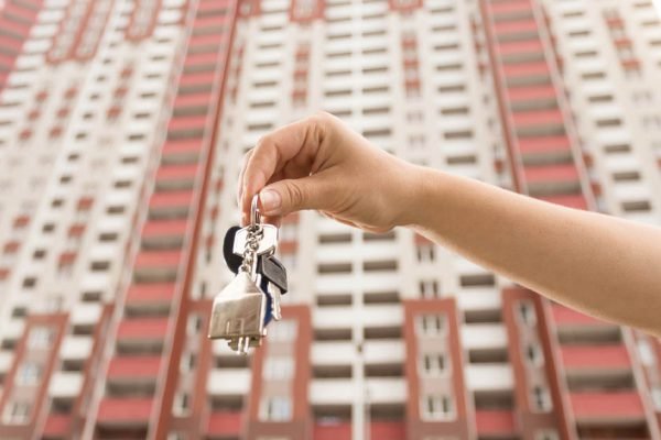 Порхающая свекровь купила себе трехкомнатную квартиру, совсем не думая о том, какая ситуация у нас