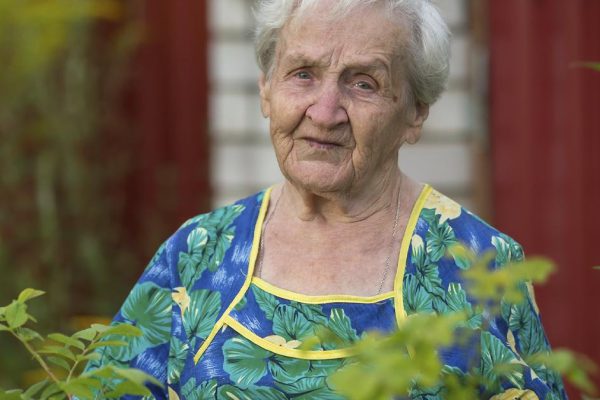 Пенсионерка перебазировалась из города в деревню, хозяйке нет времени скучать