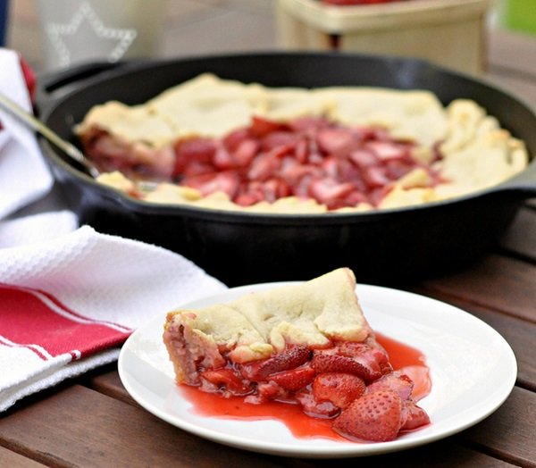 клубничный торт