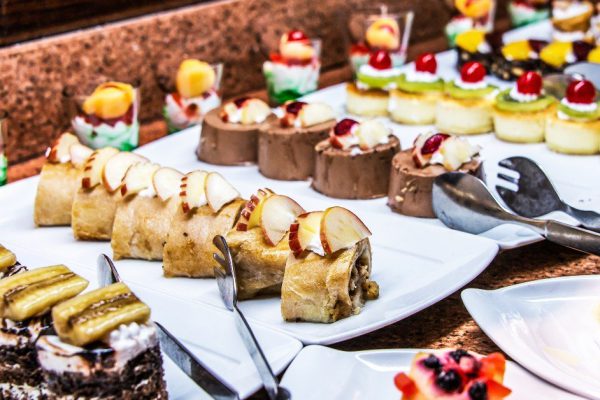 Не заказываю десерты в кафе и ресторанах, ведь знаю правду об их приготовлении