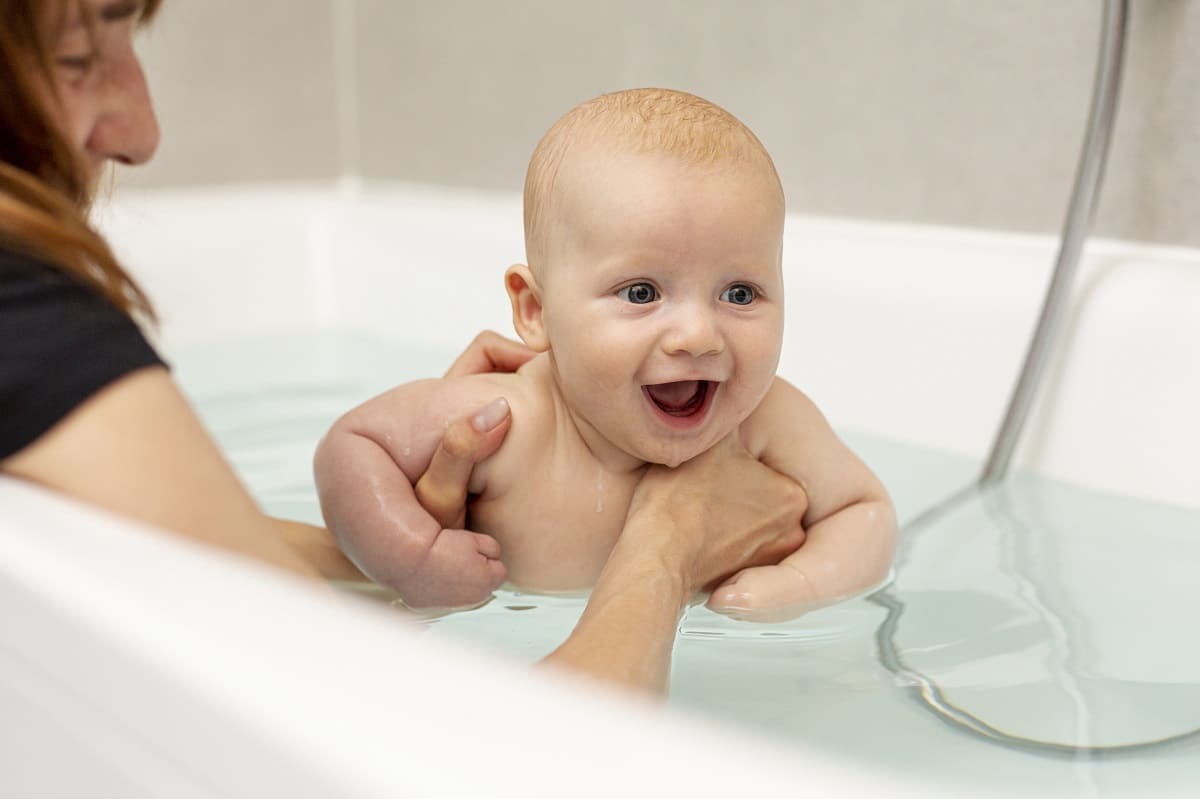 Психологи разобрались, когда нужно прекращать принимать ванну вместе с детьми чтобы, нужно, будет, ребенок, стоит, ребенку, образом, купаются, детьми, вместе, купание, между, родителем, этому, создает, ребенка, новое, реакция, вокруг, несколько