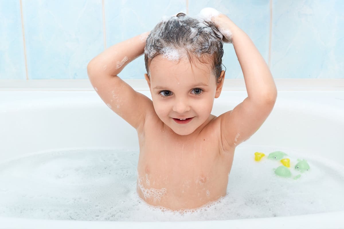 Психологи разобрались, когда нужно прекращать принимать ванну вместе с детьми чтобы, нужно, будет, ребенок, стоит, ребенку, образом, купаются, детьми, вместе, купание, между, родителем, этому, создает, ребенка, новое, реакция, вокруг, несколько