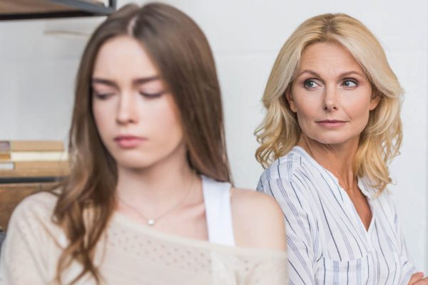 Когда дочка поступила в университет, я нарадоваться не могла, думала, она найдет работу и сможет мне помогать, но не тут-то было