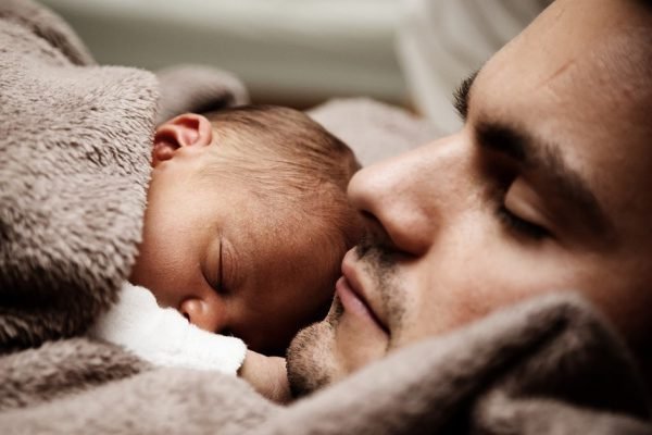 Хваткий парень придумал сервис «Папа напрокат» для матерей-одиночек