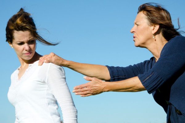 Должны ли дети решать проблемы вполне еще дееспособных родителей