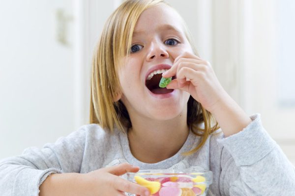 Зачем в детстве родители пугали нас тем, что кое-что должно слипнуться, если это не так