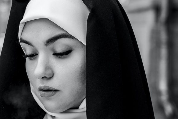 История девушки, что переоделась монахиней, чтобы отомстить бывшему