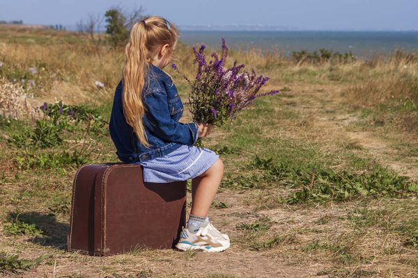 Папа пообещал дочери, что заберет ее из детского дома, девочка ждала три года