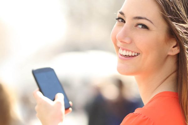 Что делать, если сел телефон и нужно срочно отправить сообщение подруге