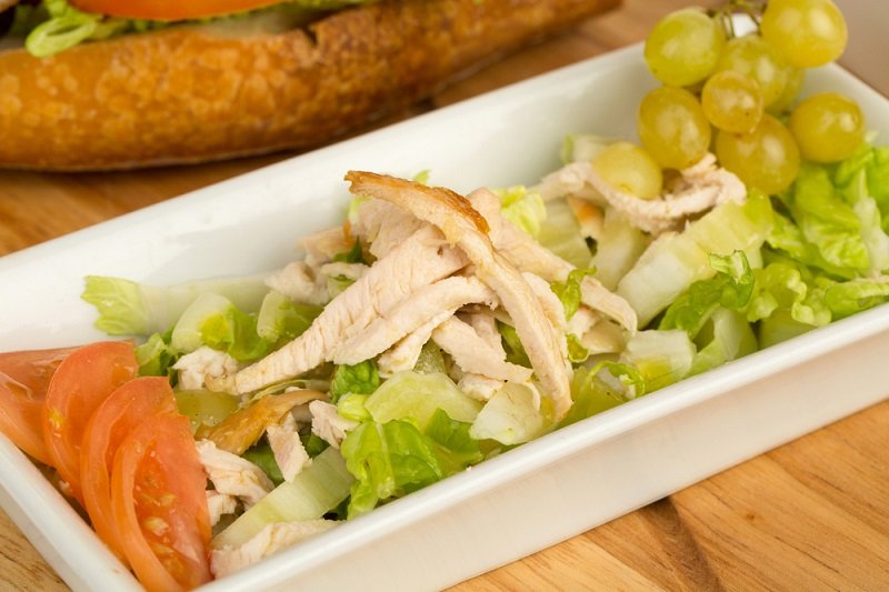 салат с курицей