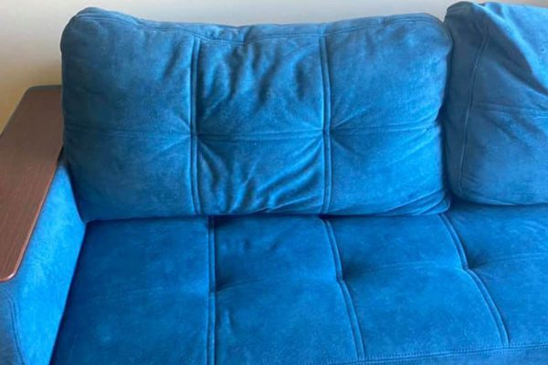 Подруга обозвала мои диванные подлокотники колхозными, стремлюсь всячески их замаскировать