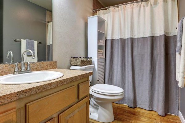 Какой дизайн выбрать для небольшого санузла в хрущевке