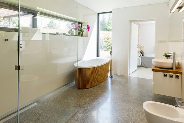 Как облагородить ванную комнату