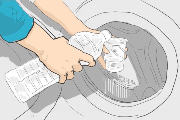 Зачем доливать уксус в стиральную машинку при стирке