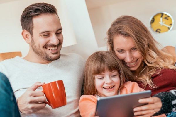 Подборка добрых мультфильмов для просмотра в семейном кругу