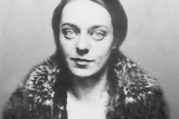 На примере дочери Цветаевой показываем, почему нельзя отказываться от подарков судьбы