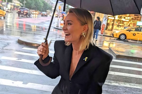 Дочь Машкова предвкушает глобальные перемены, актриса отказалась от отчества и стала гражданкой другой страны