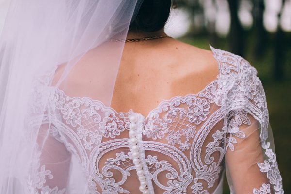 После знакомства с родителями жениха мама сказала, что не отдаст меня в их семью, вот и я теперь сомневаюсь