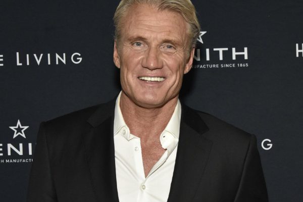 Дольф Лундгрен знает 10 языков и окончил 5 университетов, ставлю его детям в пример