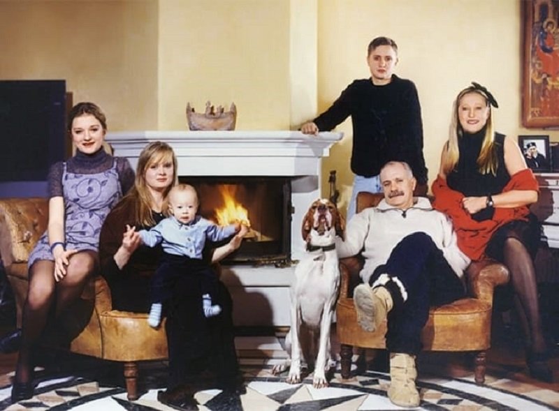 где сейчас живет никита михалков