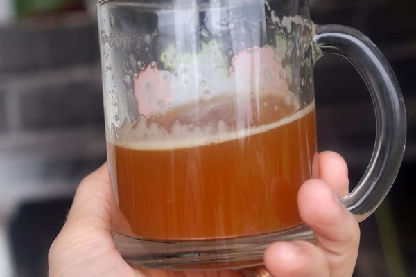 Магазинный квас стыдливо прячется, пьем домашний квас без хлеба