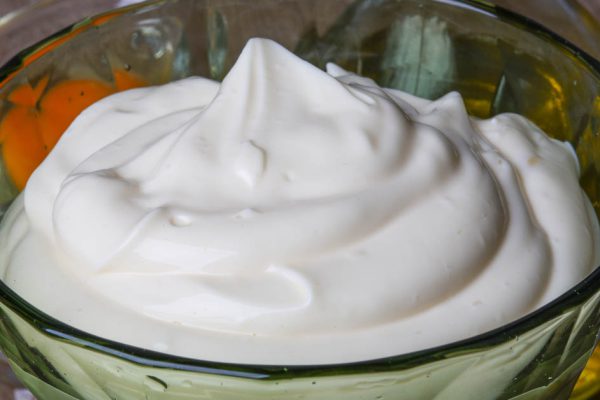 Жена священника научила меня готовить майонез без яиц, другого теперь не признаю